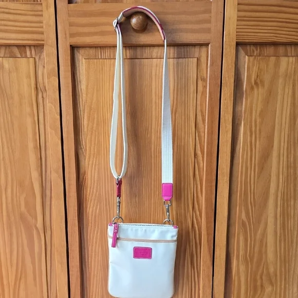 Coach Crossbody Bag in Cream and Pink EUC - Picture 2 of 9